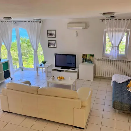Savic M By Interhome Apartman