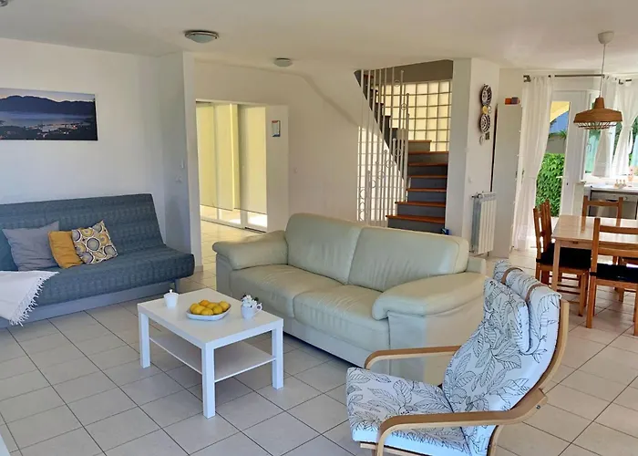 Savic M By Interhome * Šilo